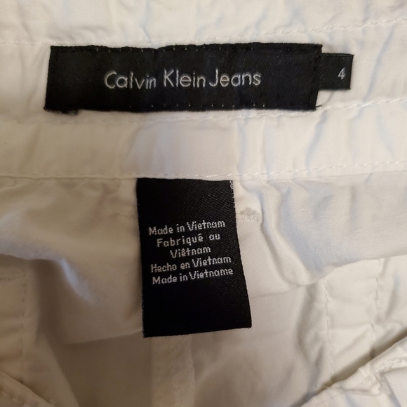 Calvin Klein Women's Capri White Jeans - Picture 6 of 9